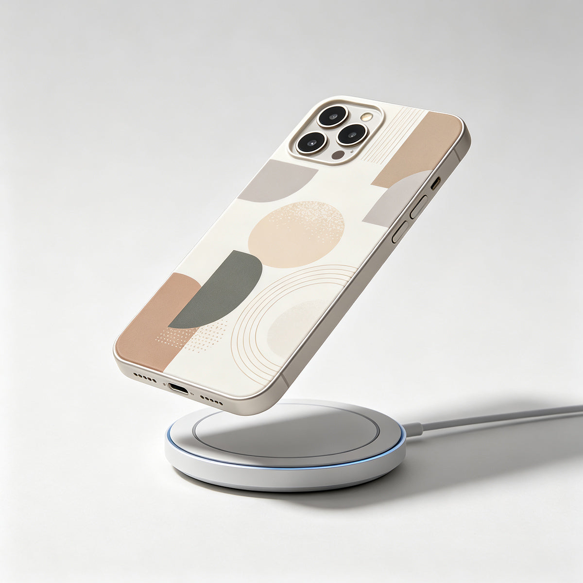 Seamless Charging & Bespoke Customization